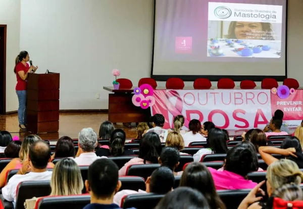 Campanha de conscientização ao Outubro Rosa envolve servidores da Semcas
