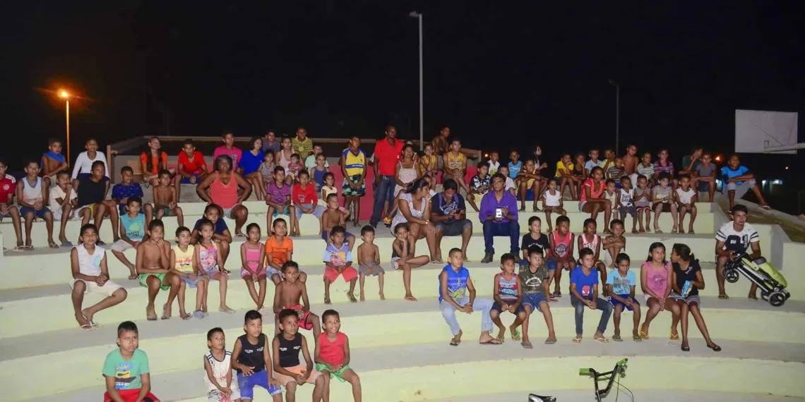 Prefeitura leva cinema a céu aberto às comunidades de Rio Branco