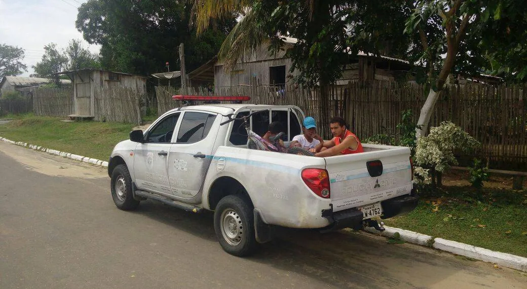 Polícia Civil de Mâncio Lima prende três e apreende um menor por suspeita de envolvimento em furto de escola