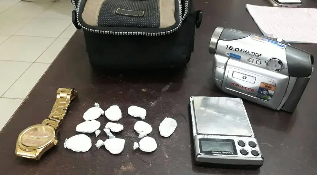 Polícia Militar fecha distribuidora de bebidas de fachada no Raimundo Melo