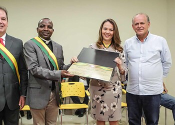 Governador Tião Viana homenageia Dom Mosé e Congregação Espírito Santo, em Cruzeiro do Sul