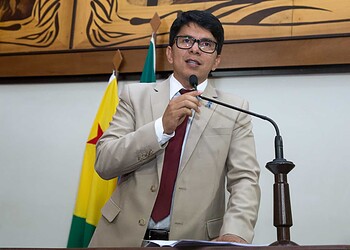 Jenilson Leite destaca importância da aprovação do PL que regulamenta a profissão de caminhoneteiro