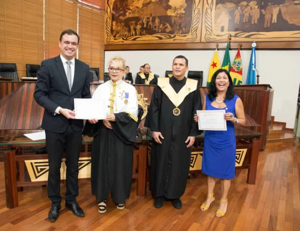 Aleac homenageia Academia Acreana de Letras pelos 80 anos de fundação