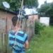 Após tentar roubar fios em um poste, homem é amarrado por populares no Taquarí