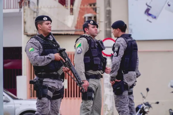 Segurança reforça policiamento em locais de provas durante Enem 2017 1 Segurança reforça policiamento em locais de provas durante Enem 2017