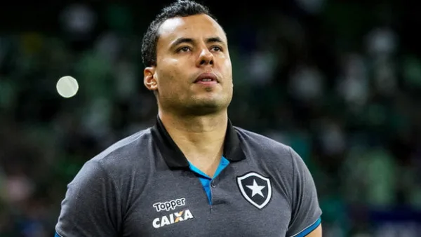 Jair Ventura confirma permanência no Botafogo em 2018