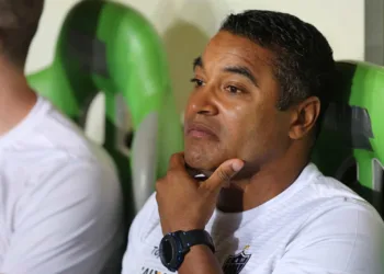 Roger Machado é o técnico do Palmeiras Treinador vai assinar contrato por uma temporada com o Verdão