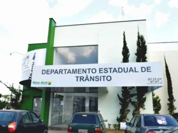 No Acre, Detran notifica mais de mil motoristas com multas de até R$ 2,9 mil