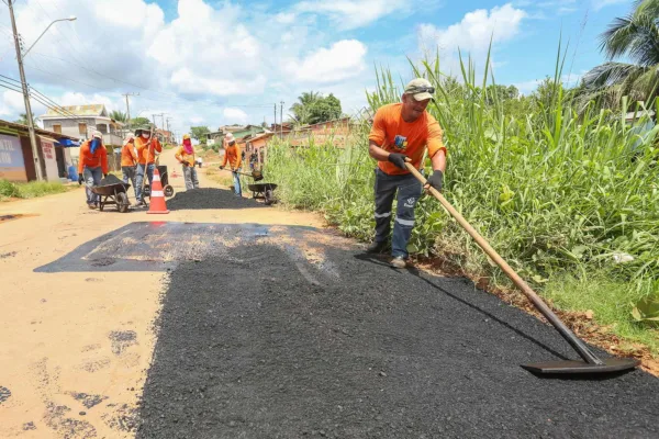 Prefeitura intensifica serviços de manutenção de ruas e ramais da cidade