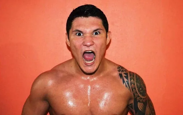 Lutador de MMA volta a ser preso por ameaçar atual mulher em Rio Branco
