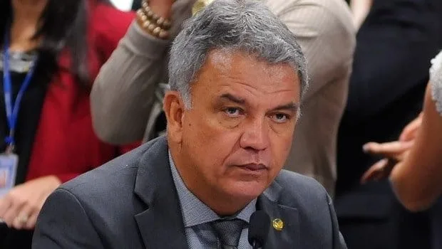 PGR denuncia o senador Sérgio Petecão por desvio de dinheiro de recursos públicos