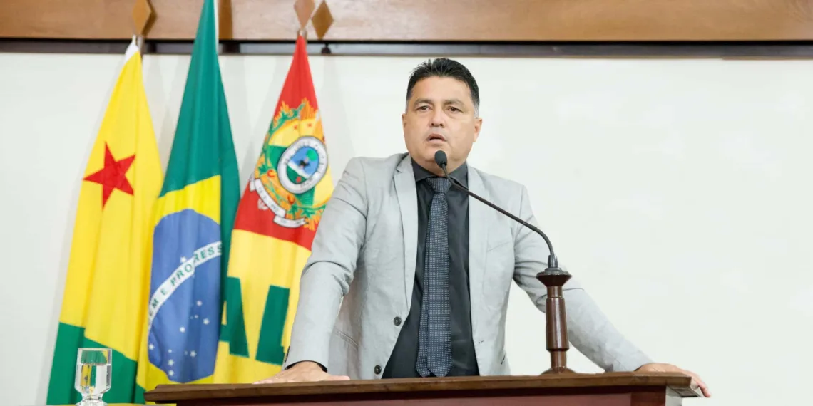 Eber Machado também diz que votará favorável à proposta que mantém servidores do Pró-Saúde