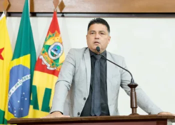 Eber Machado também diz que votará favorável à proposta que mantém servidores do Pró-Saúde