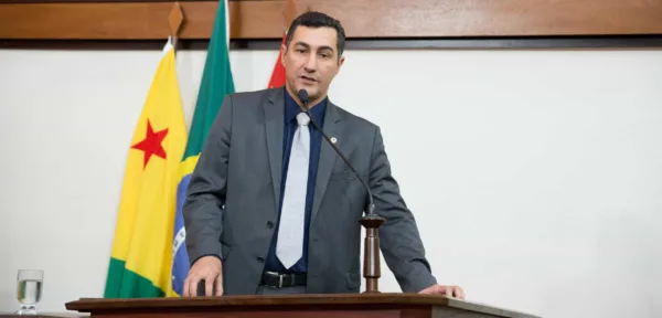 Deputado Jesus Sérgio destaca as ações do governo do Estado no interior do Acre