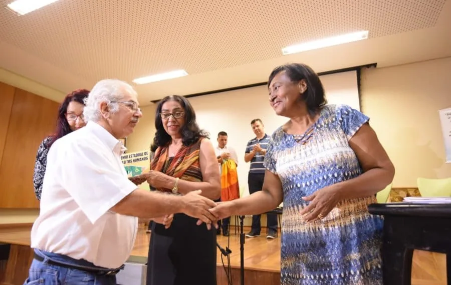 Defensores dos direitos humanos são homenageados durante VI prêmio estadual