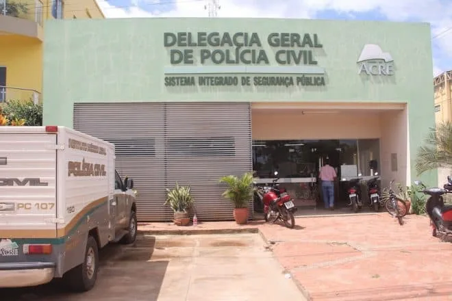 Mulher é morta pelo marido com tiro na cabeça