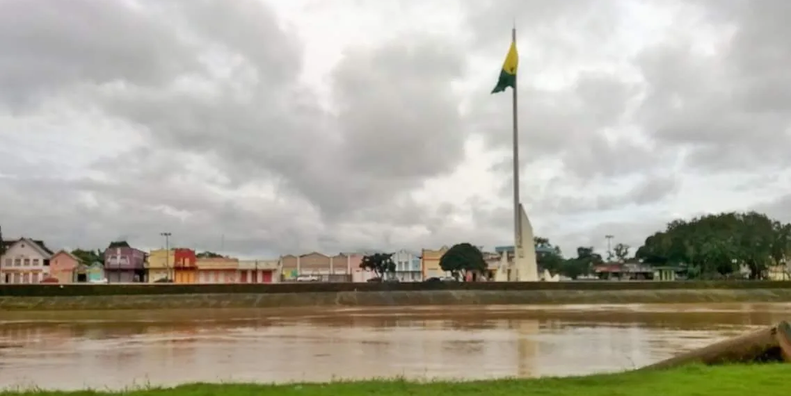 Rio Acre desce 15 centímetros em apenas seis horas na Capital