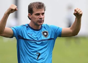 Fogão Acre traz Túlio Maravilha para comemorar os três anos da torcida organizada