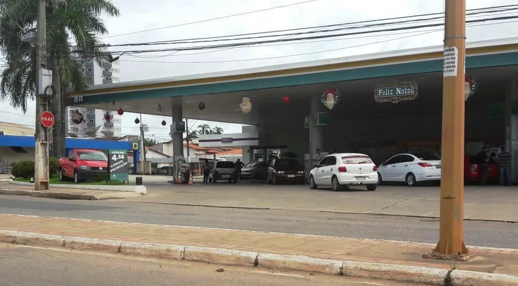 Postos de gasolina fazem promoção em Rio Branco