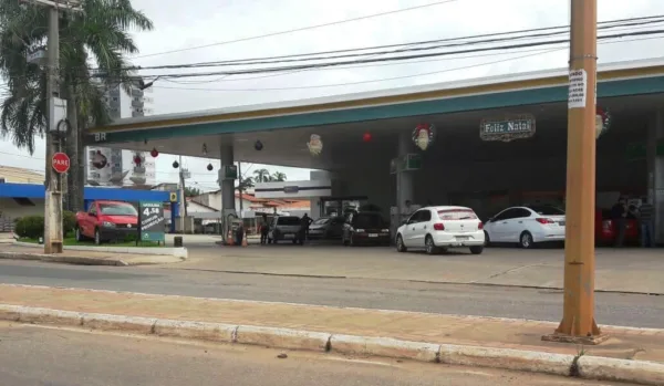Postos de gasolina fazem promoção em Rio Branco