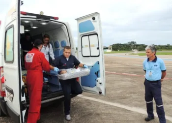 Governo garante UTI aérea para criança que precisa de cirurgia cardíaca