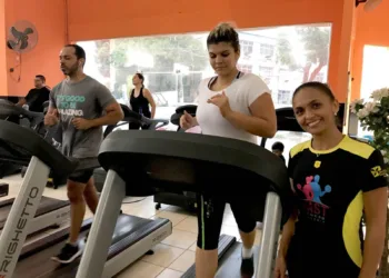 Procura por academia cresce cerca de 40% em janeiro, diz educadora física