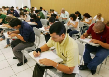 Acreanos se preparam para divulgação de concursos