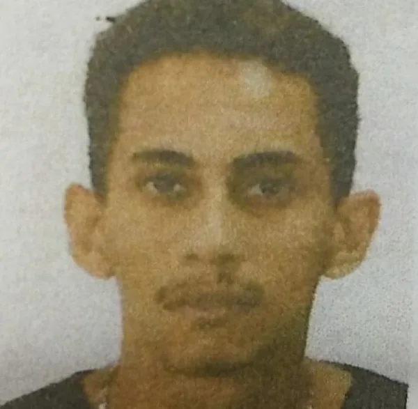 Preso do semiaberto é morto a tiros em frente de casa 1 Preso do semiaberto é morto a tiros em frente de casa