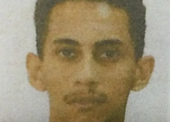 Preso do semiaberto é morto a tiros em frente de casa
