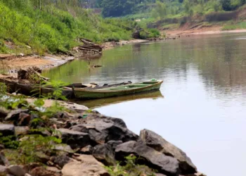 Rio Acre apresenta vazante, mas autoridades ainda continuam em alerta quanto à situação