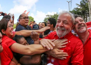 PT no Acre anuncia comitê de defesa de Lula e marca ato para acompanhar julgamento