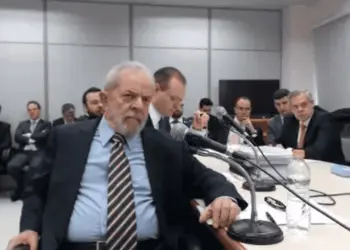 Defesa de Lula reitera pedido para que ex-presidente seja ouvido no julgamento de apelação no TRF4