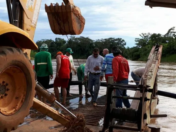 Depasa e Bombeiros atuam em intervenção da rede de água em Xapuri 1 Depasa e Bombeiros atuam em intervenção da rede de água em Xapuri