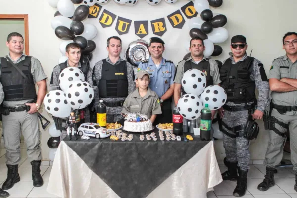 Polícia Militar realiza desejo de criança no dia do seu aniversário de 9 anos 1 Polícia Militar realiza desejo de criança no dia do seu aniversário de 9 anos