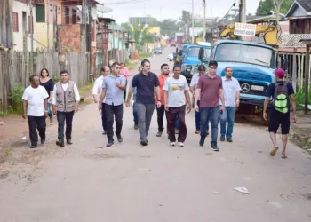 Prefeitura de Rio Branco vai reformar passarela da Seis de Agosto