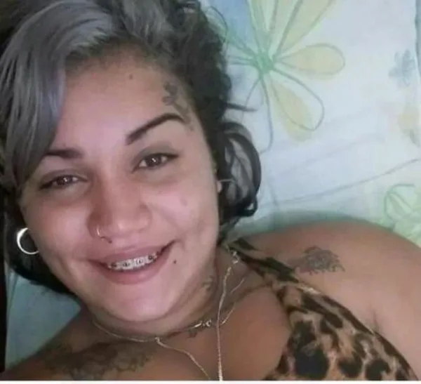 Adolescente de 17 anos se entrega à polícia após ordem do pai e confessa participação na morte de jovem decapitada