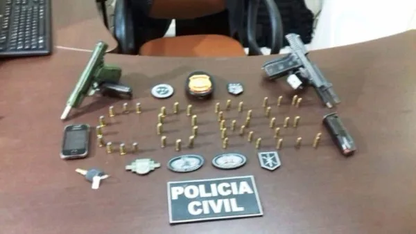 Polícia Civil intercepta veículo, prende três homens em posse de armas e evita homicídio na capital