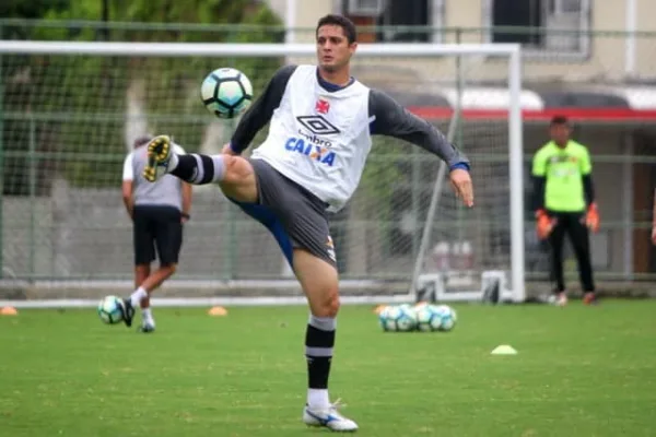 São Paulo acerta contratação de Anderson Martins, que rescindiu com Vasco