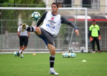 São Paulo acerta contratação de Anderson Martins, que rescindiu com Vasco
