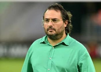 Diretor do Palmeiras descarta Geromel e diz que não está negociando com Goulart