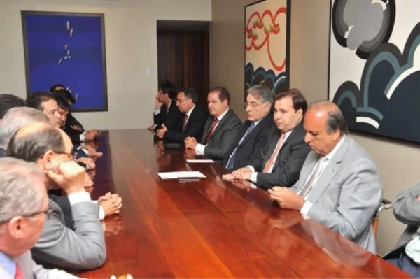 Tião Viana participa de encontro de governadores para discutir reforma da Previdência