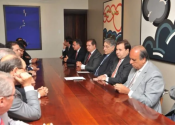 Tião Viana participa de encontro de governadores para discutir reforma da Previdência