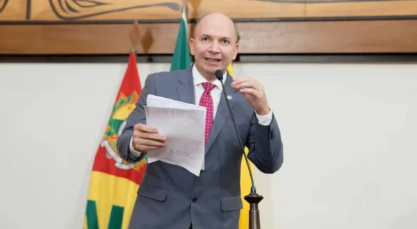 Deputados se desentendem devido PL que proíbe saída de castanha in natura do Acre
