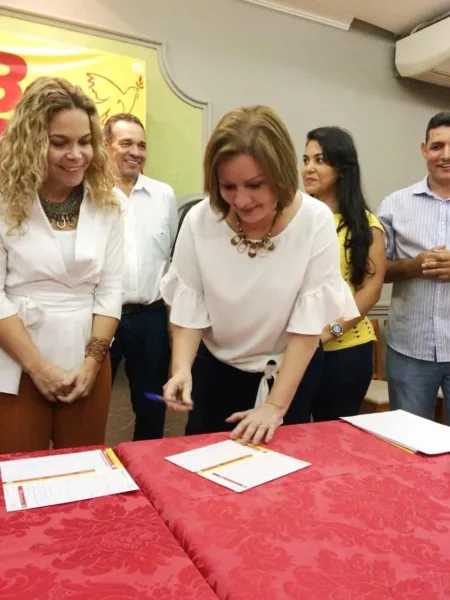 Recém-filiada ao PSB, a ex-vereadora Aryanny Cadaxo comenta sobre as expectativas para o futuro