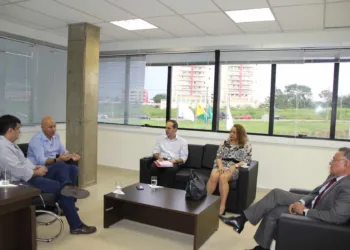 Fieac e TJ/AC discutem parceria para qualificação e reinserção de reeducandos no mercado de trabalho
