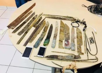 Agentes acham quase 30 armas artesanais em presídio que seriam usadas em fuga e briga entre facções