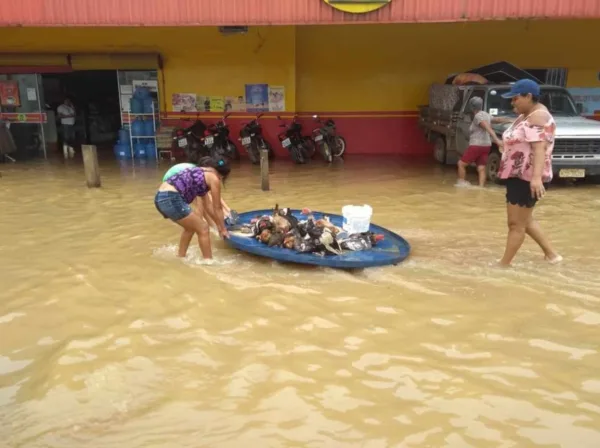 Tião Viana consegue apoio do Governo Federal para as vítimas de tempestades em Rio Branco