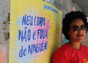 Mulheres estão menos tolerantes ao assédio no carnaval, dizem foliãs