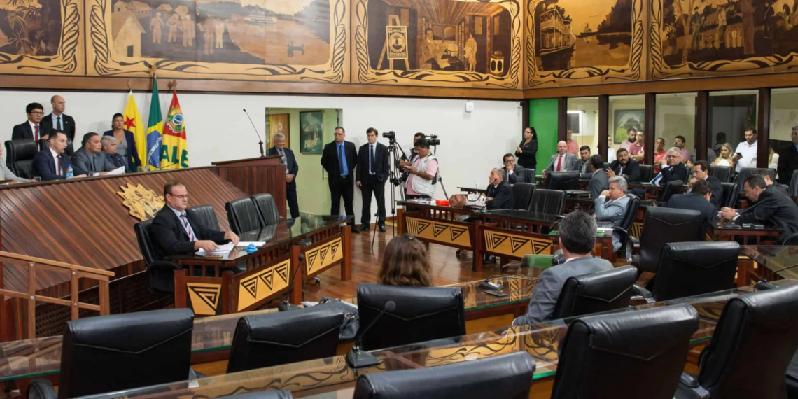 Deputados derrubam veto governamental ao projeto que transforma o Pró-Saúde em autarquia