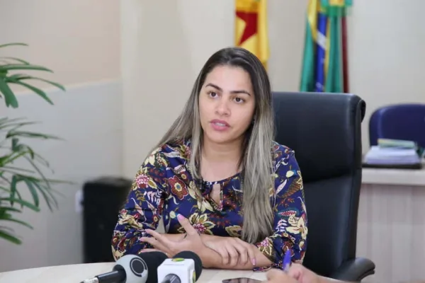 Juiz volta a indeferir o pedido do Ministério Público para afastar a prefeita de Brasileia